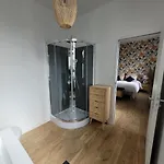 Maisons De Familles Beautiful With A Pool Table Foosball Table Casa de Férias Villedieu-les-Poëles