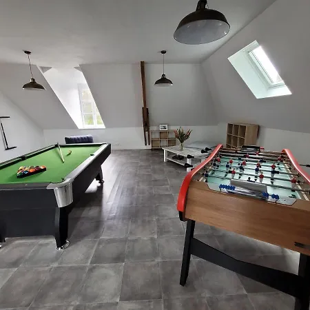Casa vacanze Grand Citadin Avec Spa, Billard, Babyfoot