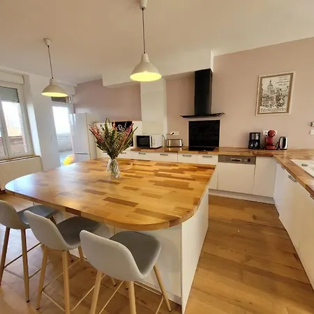 Grand Citadin Avec Spa, Billard, Babyfoot Casa vacanze *