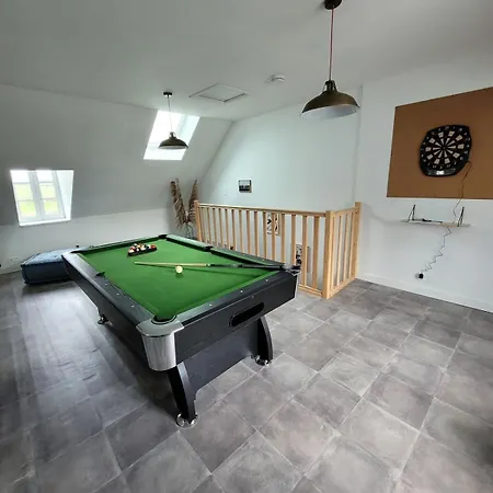 Prázdninový dům Maisons De Familles Beautiful With A Pool Table Foosball Table *