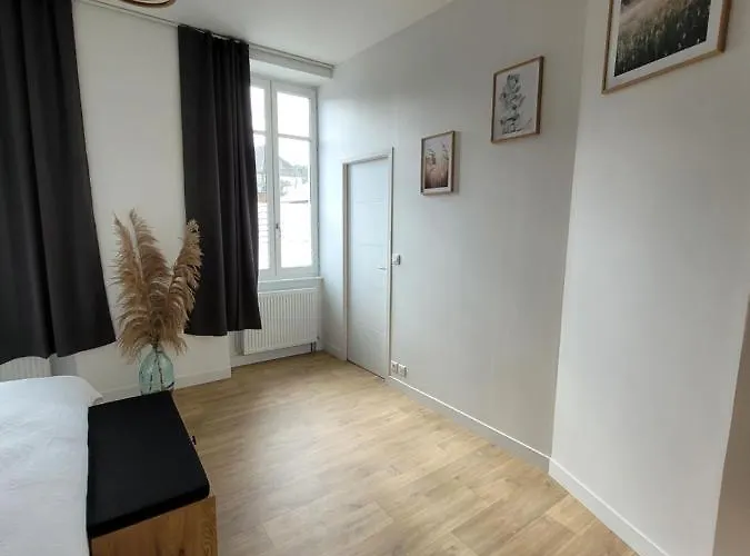 Grand Citadin Avec Spa, Billard, Babyfoot Casa de Férias Villedieu-les-Poëles